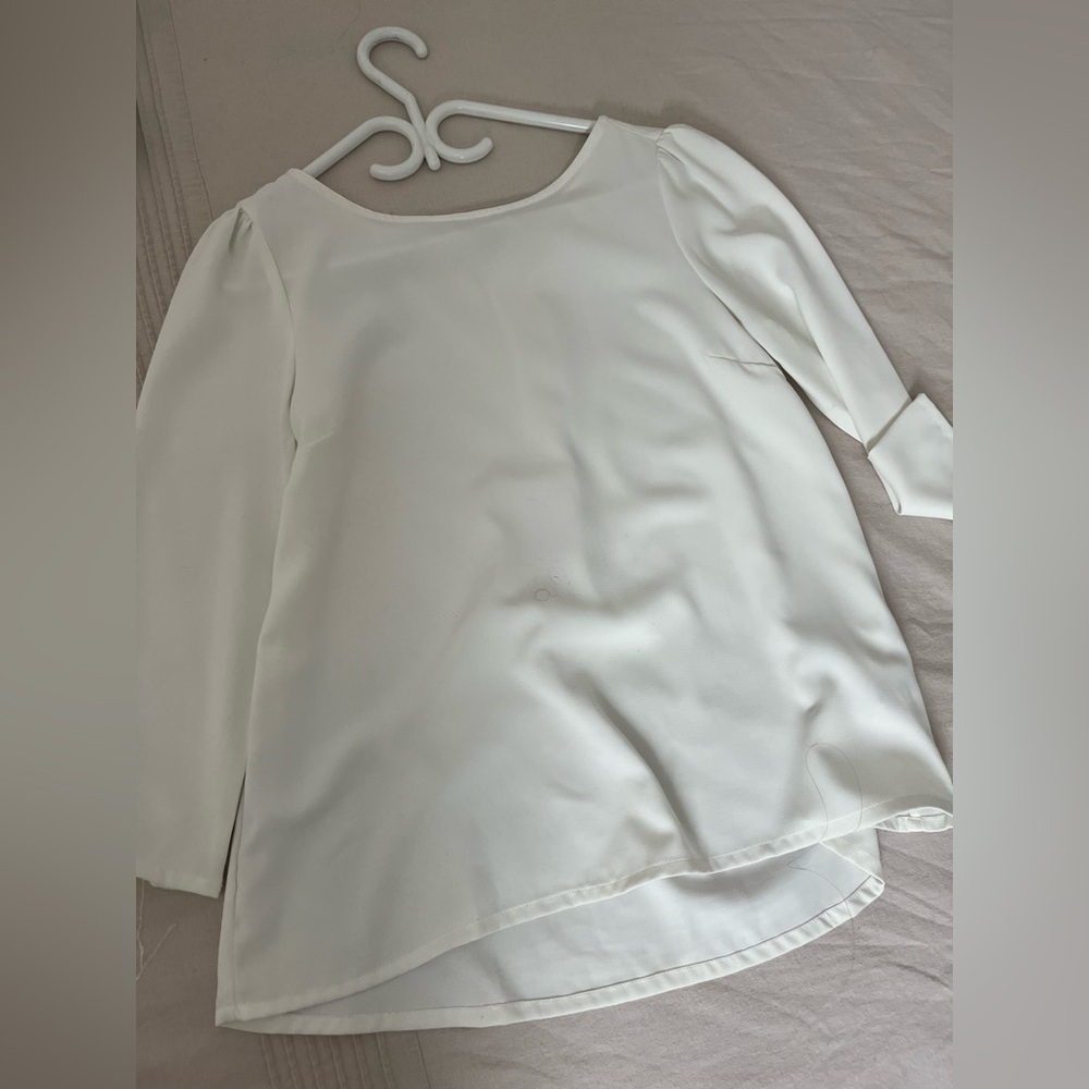 Tristan Elegant White Ample Blouse with Bow, Size S